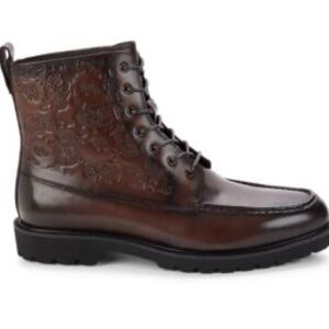 ROBERT GRAHAM
Berrada Skull Embossed Leather
Boots